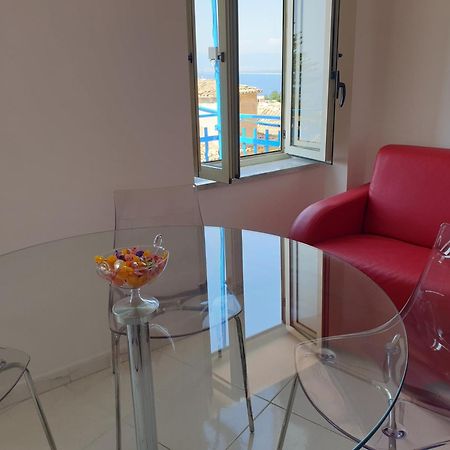 "Lo Studiolo" Apartment 皮佐 外观 照片