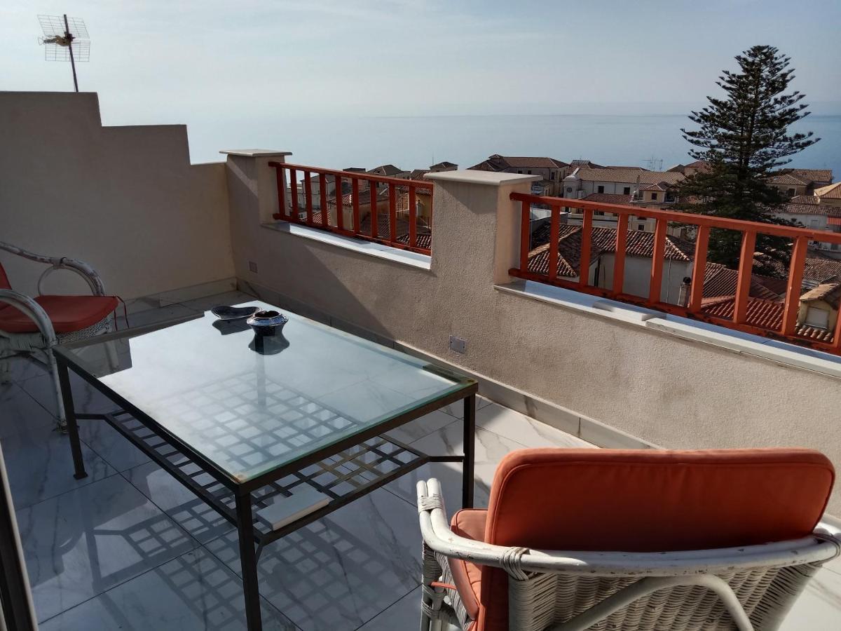 "Lo Studiolo" Apartment 皮佐 外观 照片