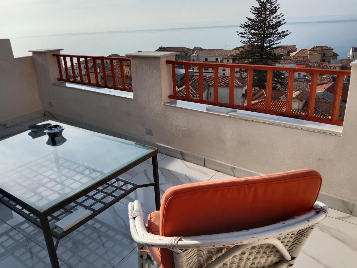 "Lo Studiolo" Apartment 皮佐 外观 照片
