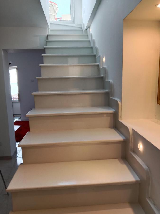 "Lo Studiolo" Apartment 皮佐 外观 照片